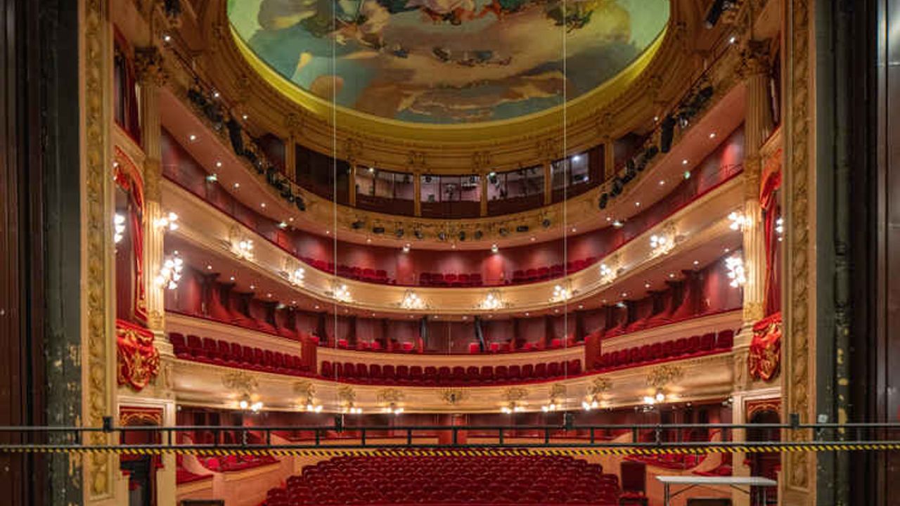 Vue de l'Opéra depuis la scène