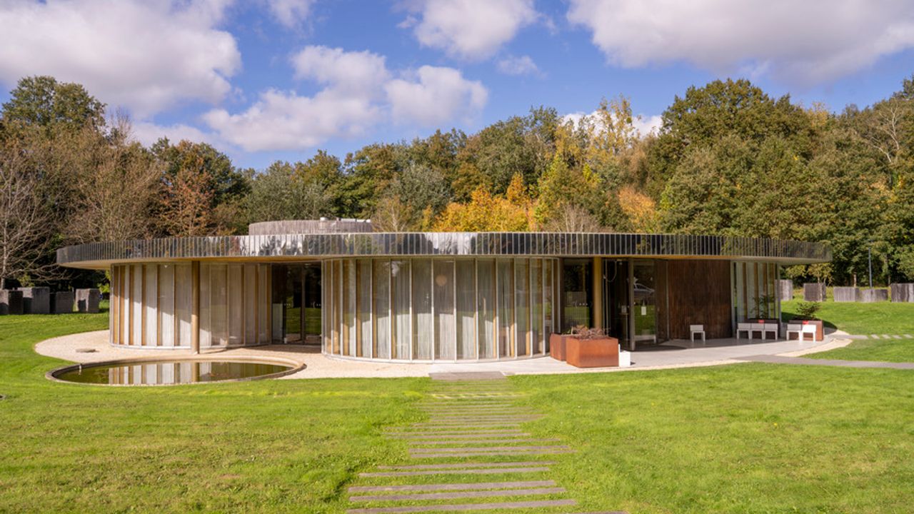 Vue de l'extérieur du crématorium de Rennes Métropole