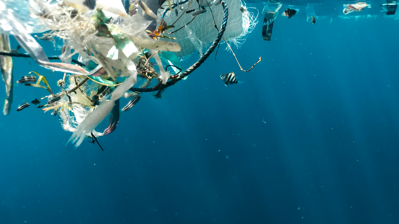 La mer, là où les dechets issus de l'extractivisme sont les moins visibles et pourtant si présents