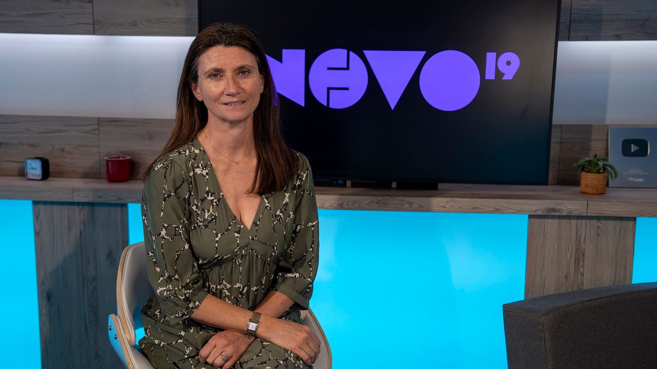 Photo de Guénaëlle Troly dans les locaux de NOVO19