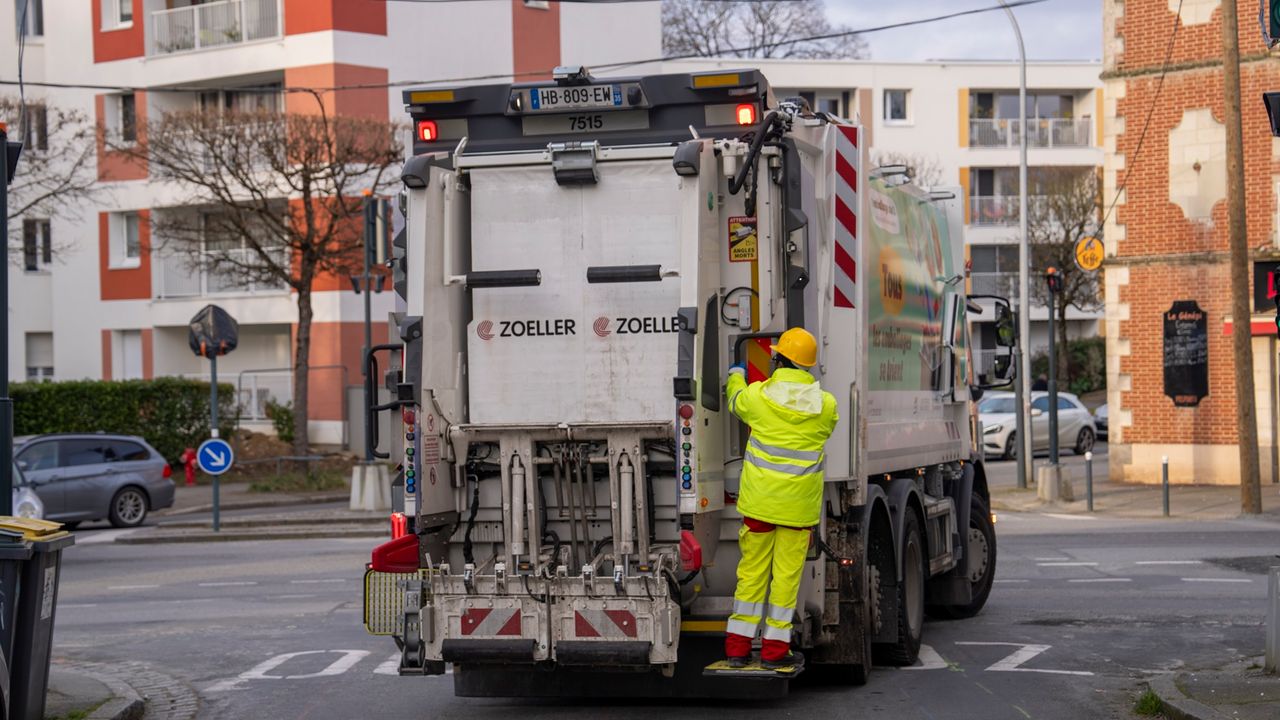 Camion de collecte des déchets.