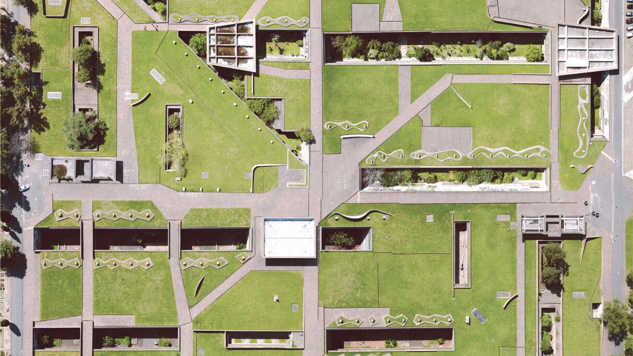 Image aérienne du Sexto Panteon.