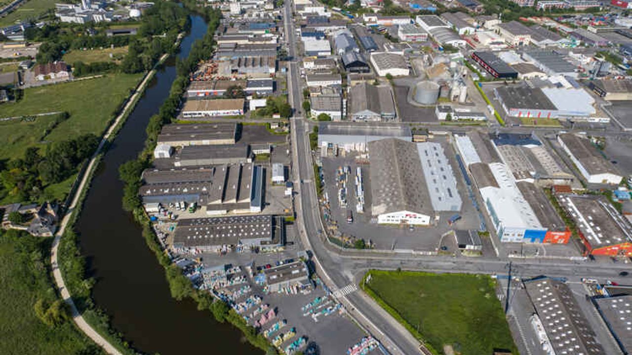 Vue aérienne de la zone industrielle ouest.