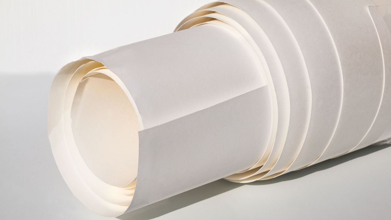 photo d'une extrémité d'un rouleau de papier blanc