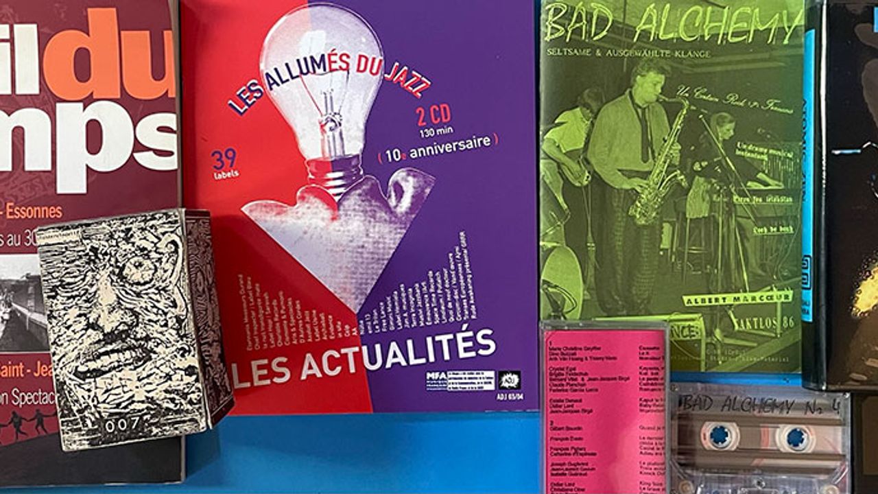 Des cassettes, des CD, etc.