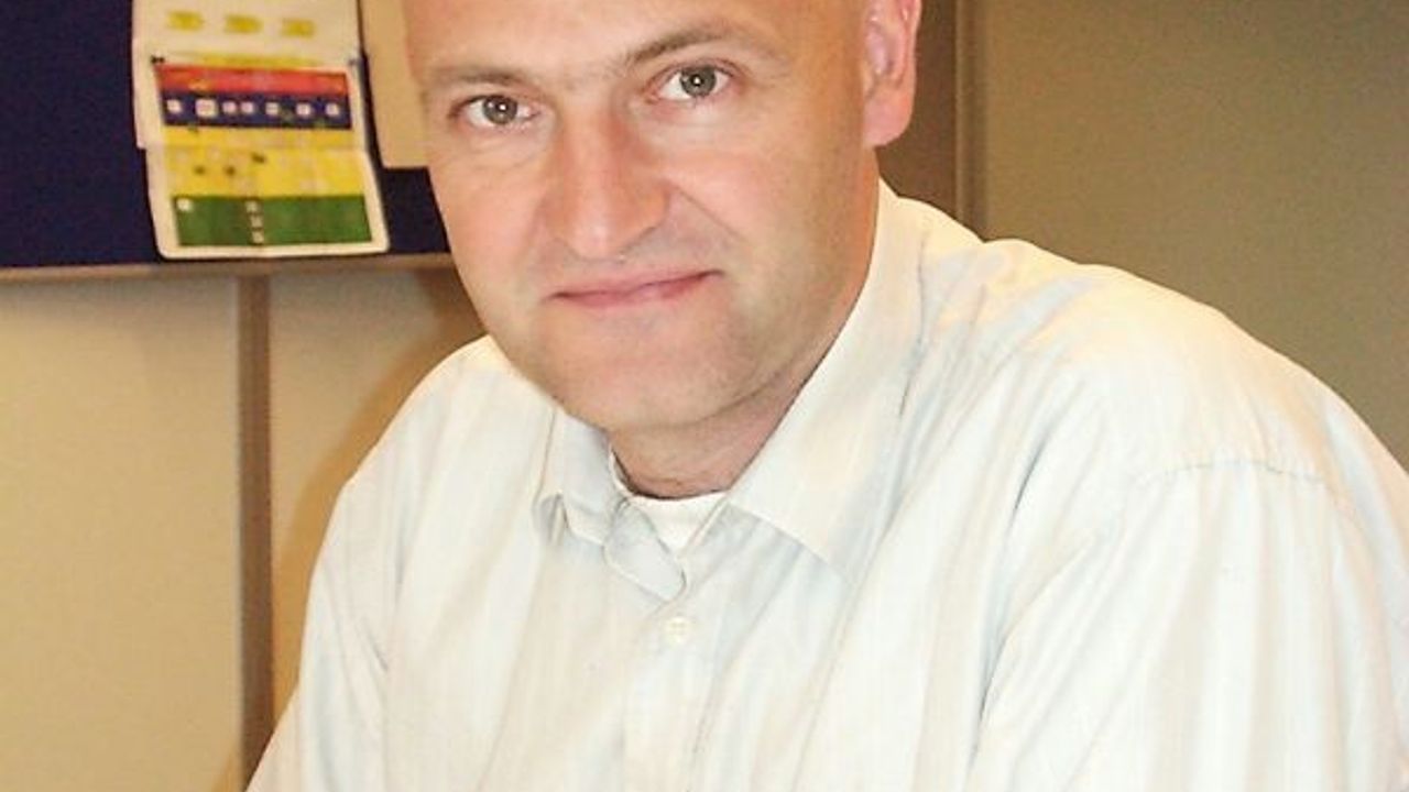 Jeroen J van Beele
