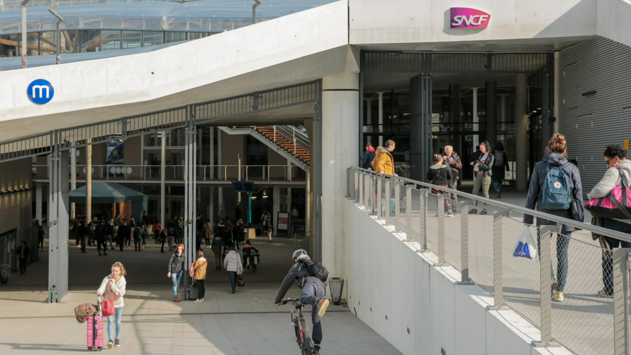 Entrée nord de la gare de Rennes