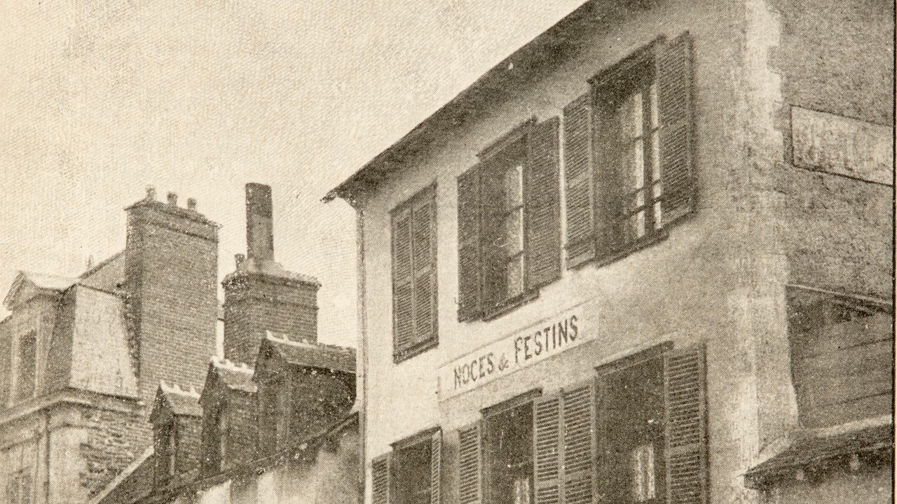 Vue de l'auberge des Trois marches, rue d'Antrain