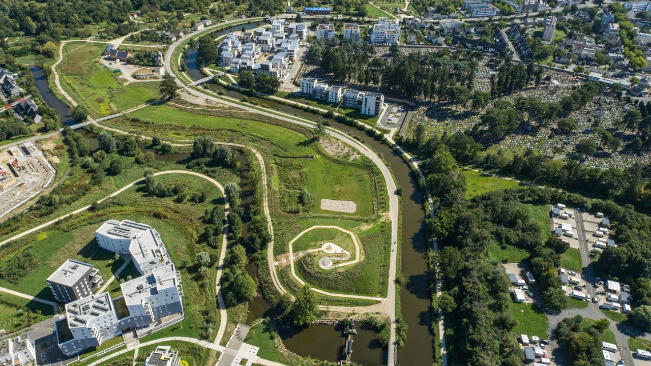 Vue aérienne des prairies Saint-Martin, à Rennes, datant de 2023.