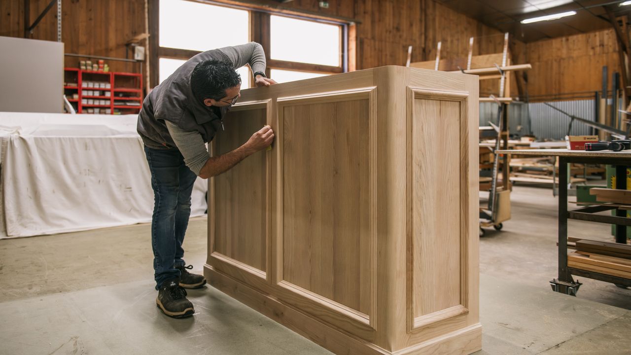 Conception d'un meuble en bois par les Ateliers Jovis