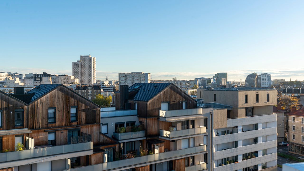 Vue aérienne d'immeubles dans le quartier Madeleine à Rennes