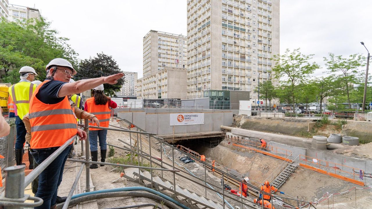 Vue du chantier des travaux de l'arrière-gare à Kennedy.