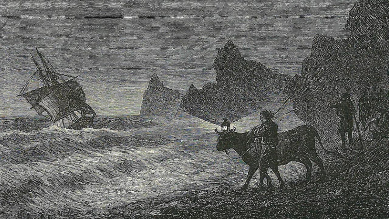 Des habitants des côtes attendent l’échouage d’un navire naufragé pour s’adonner au droit de varech : on les appelle les pilleurs de la mer