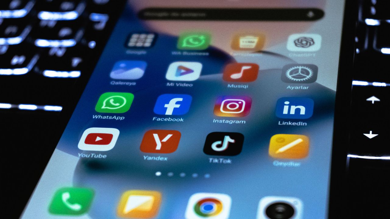 Big Tech apps on a mobile device