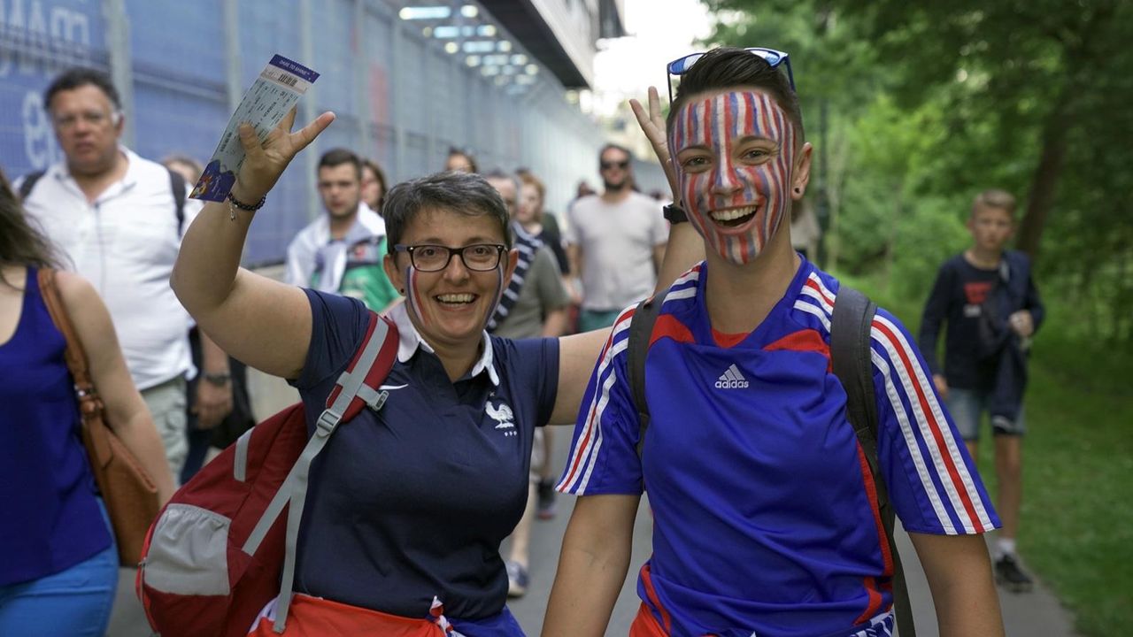 Supporters, archives coupe du monde de football féminine à Rennes.